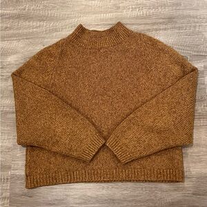 Old Navy Crop sweater